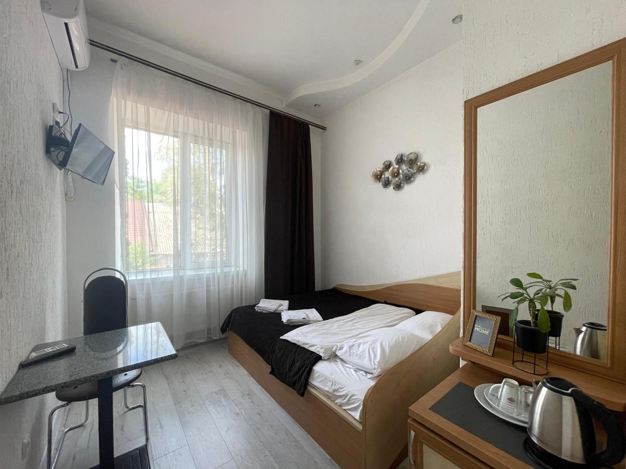 Hotel Femina Zhytomyr Exterior photo